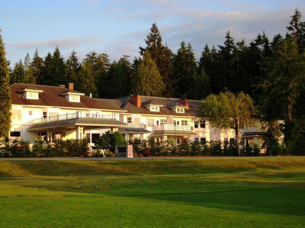 Crown Mansion Boutique Hotel & Villas Qualicum Beach Bagian luar foto