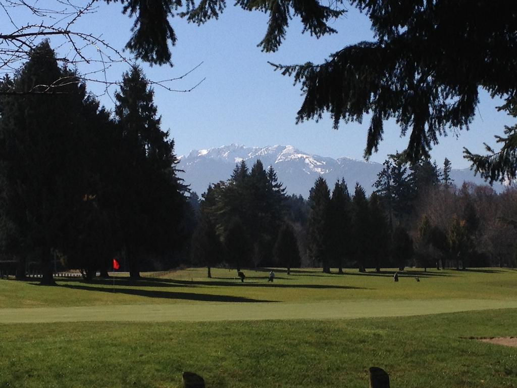 Crown Mansion Boutique Hotel & Villas Qualicum Beach Bagian luar foto